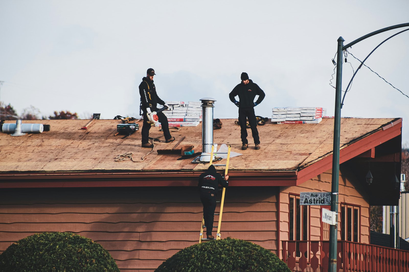Tornado Roofing team Surrey BC